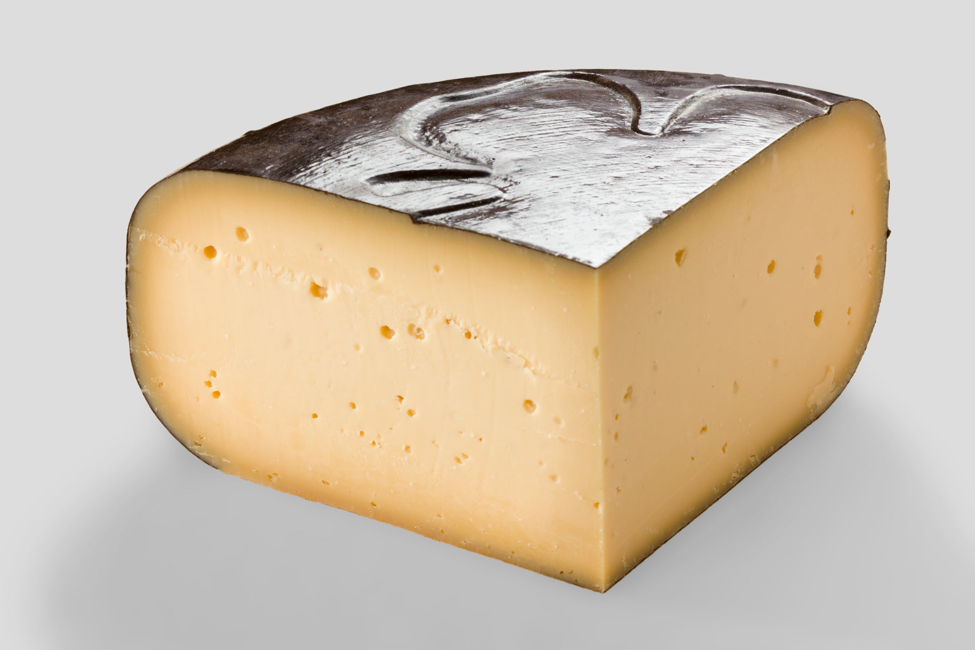 Gouda_pikant_0964_HG_grau
